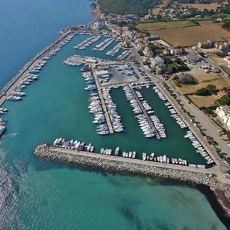 In Macinaggio By The Marina Apartment Rogliano